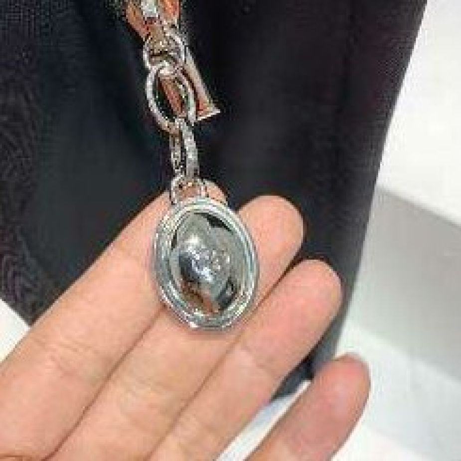 WhatsApp-Image-2021-06-04-at-12.50.58-5-e1622808576627-1b0372d8 Dior Black Matte Finish Tote