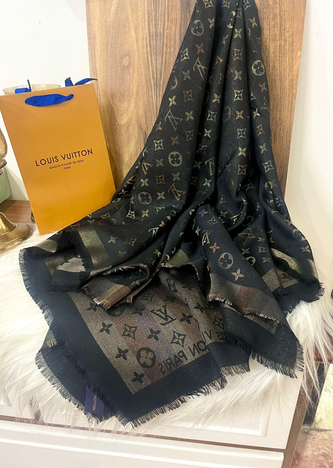 Louis Vuitton Shimmer Big Size Black Semi Woolen Stole Unisex