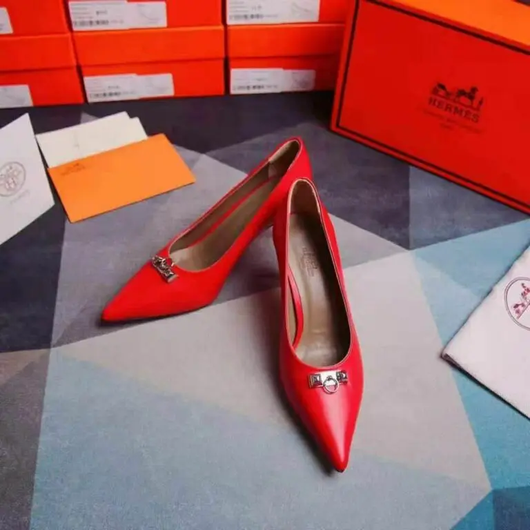 WhatsApp-Image-2021-12-04-at-01.11.47-f565f248-red back Hermes Classic Red High Heel