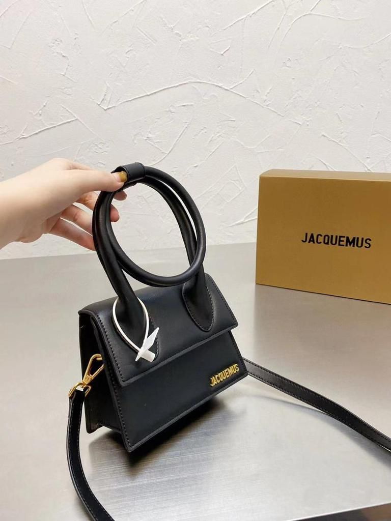 Buy JACQUEMUS CHIQUITO BLACK SMALL HANDBAG (WITH BOX) Online