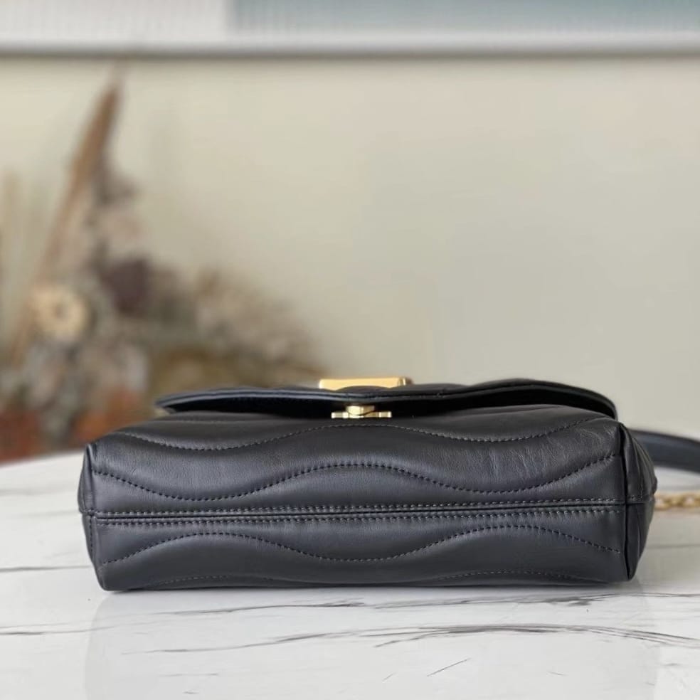 WhatsApp Image 2022-09-05 at 4.50.53 PM Louis Vuitton Black Chain Shoulder Sling Bag