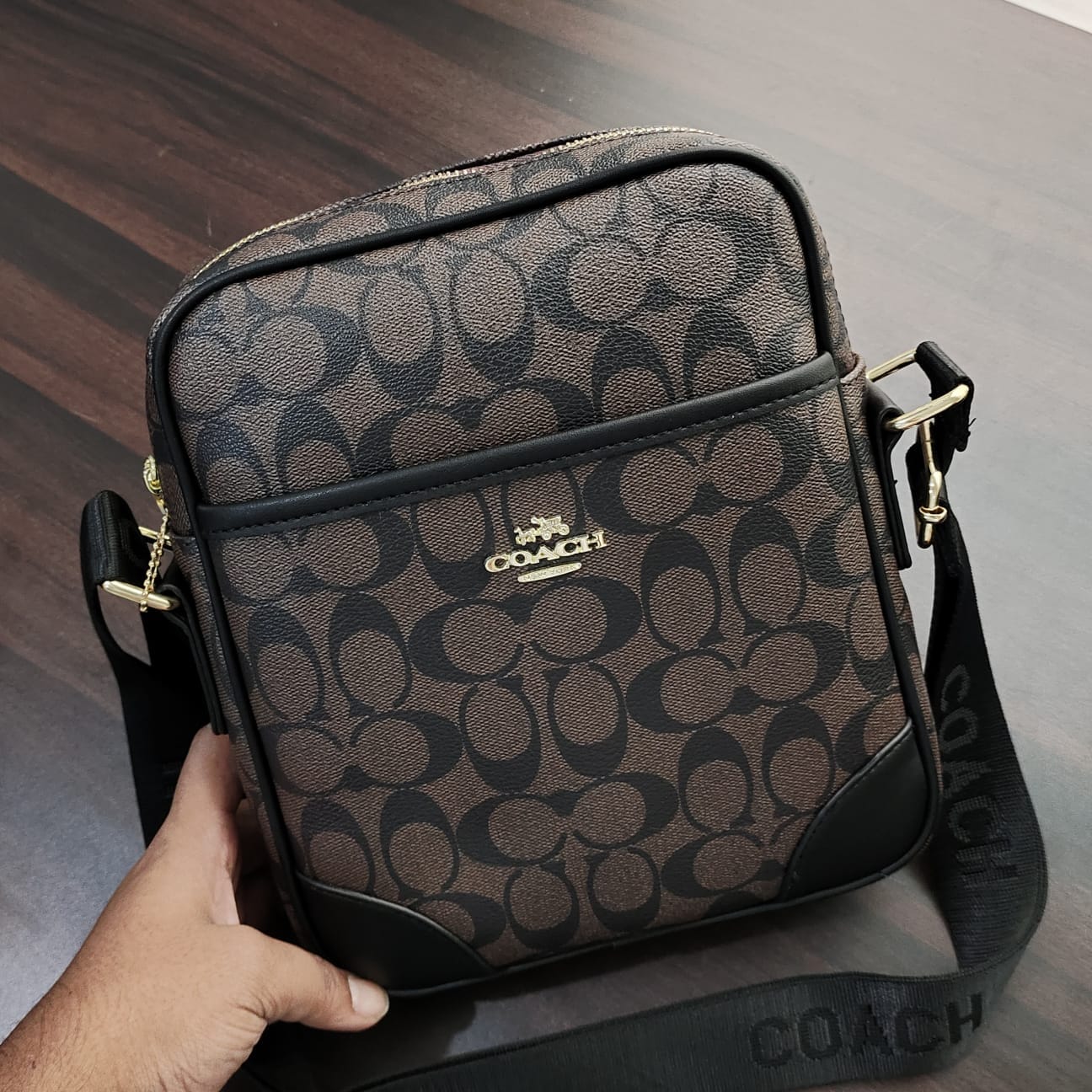 WhatsApp Image 2022-09-17 at 16.17 Coach Coffee Black Messenger Bag