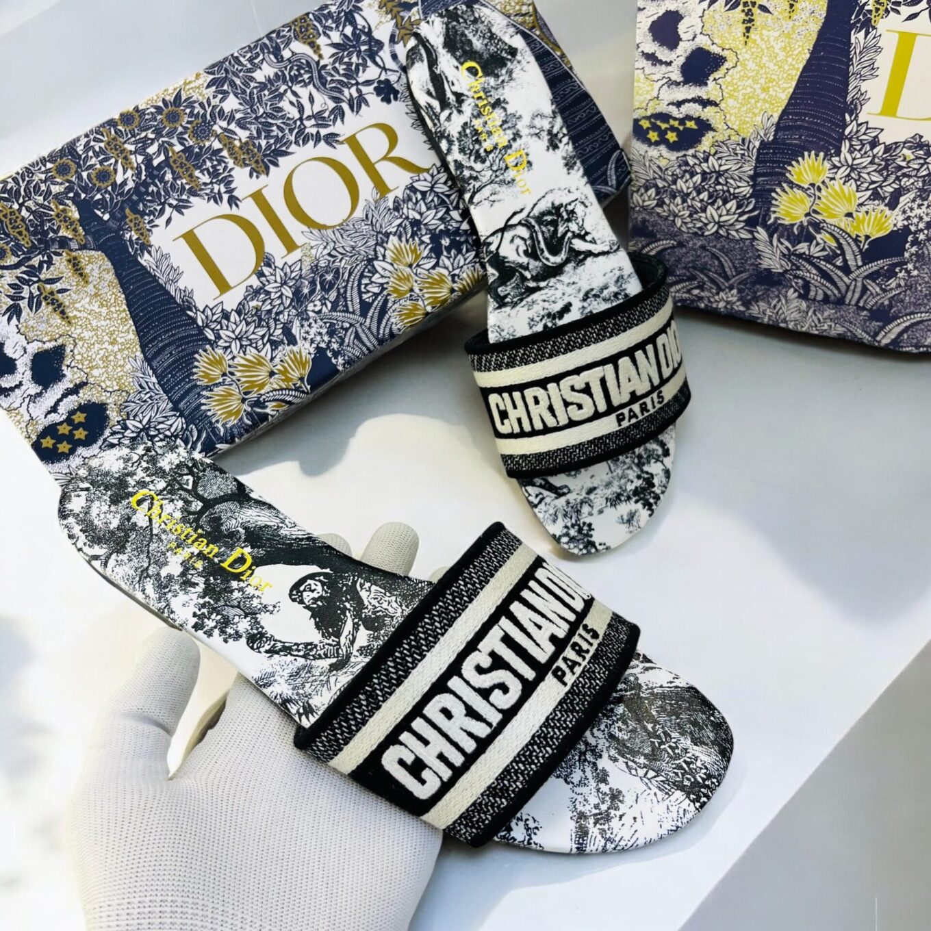 Christian Dior Black Tiger Dway Slide