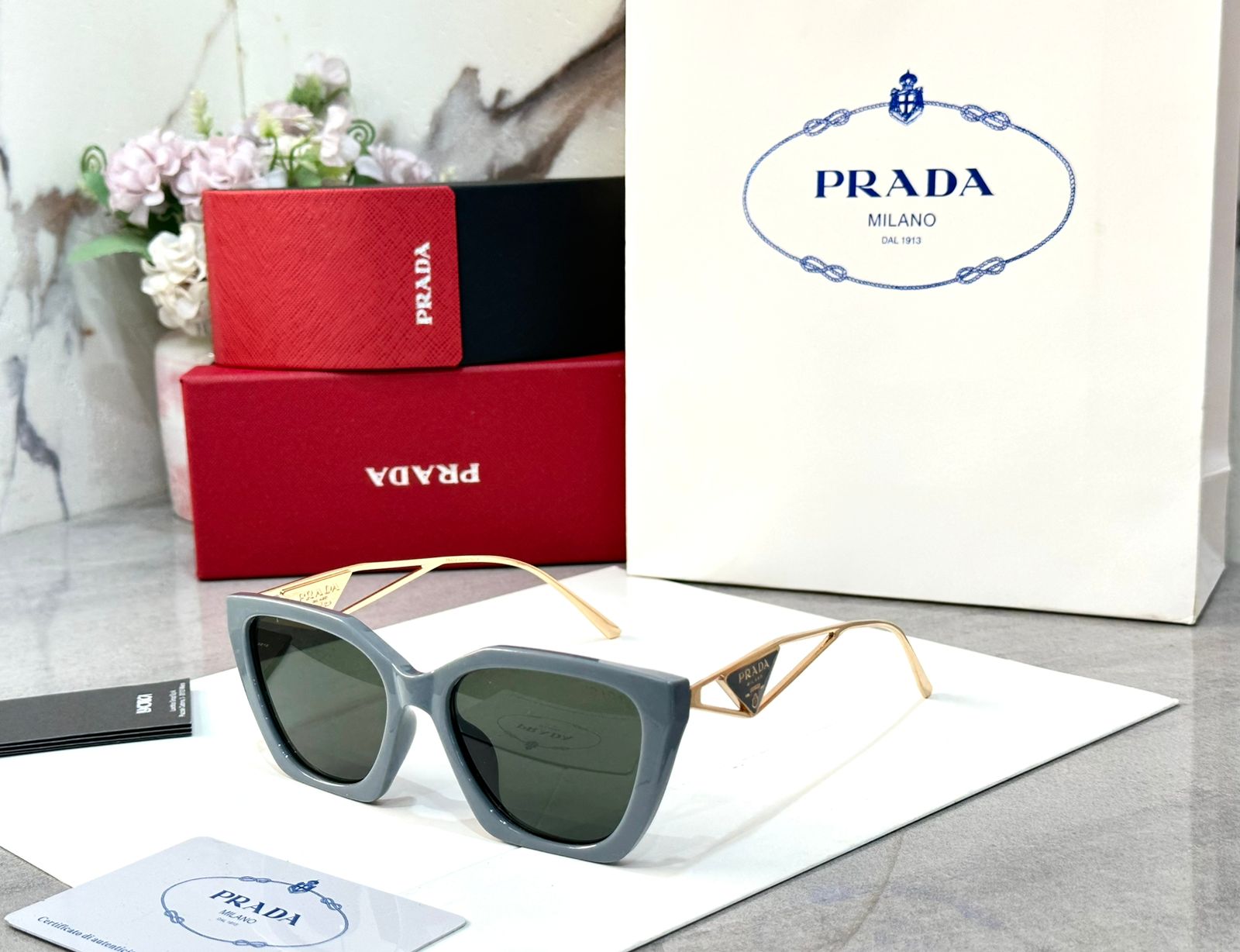 Buy Prada Sunglass For Her Online