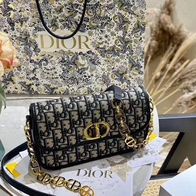 Buy DIOR 30 MONTAIGNE PREMIUM PRINTED SLING BAG (WITH BOX) - Online