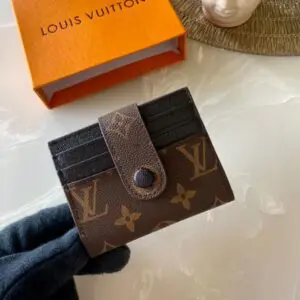 Card Holder Monogram in Brown - Small Leather Goods M69761, LOUIS VUITTON  ®