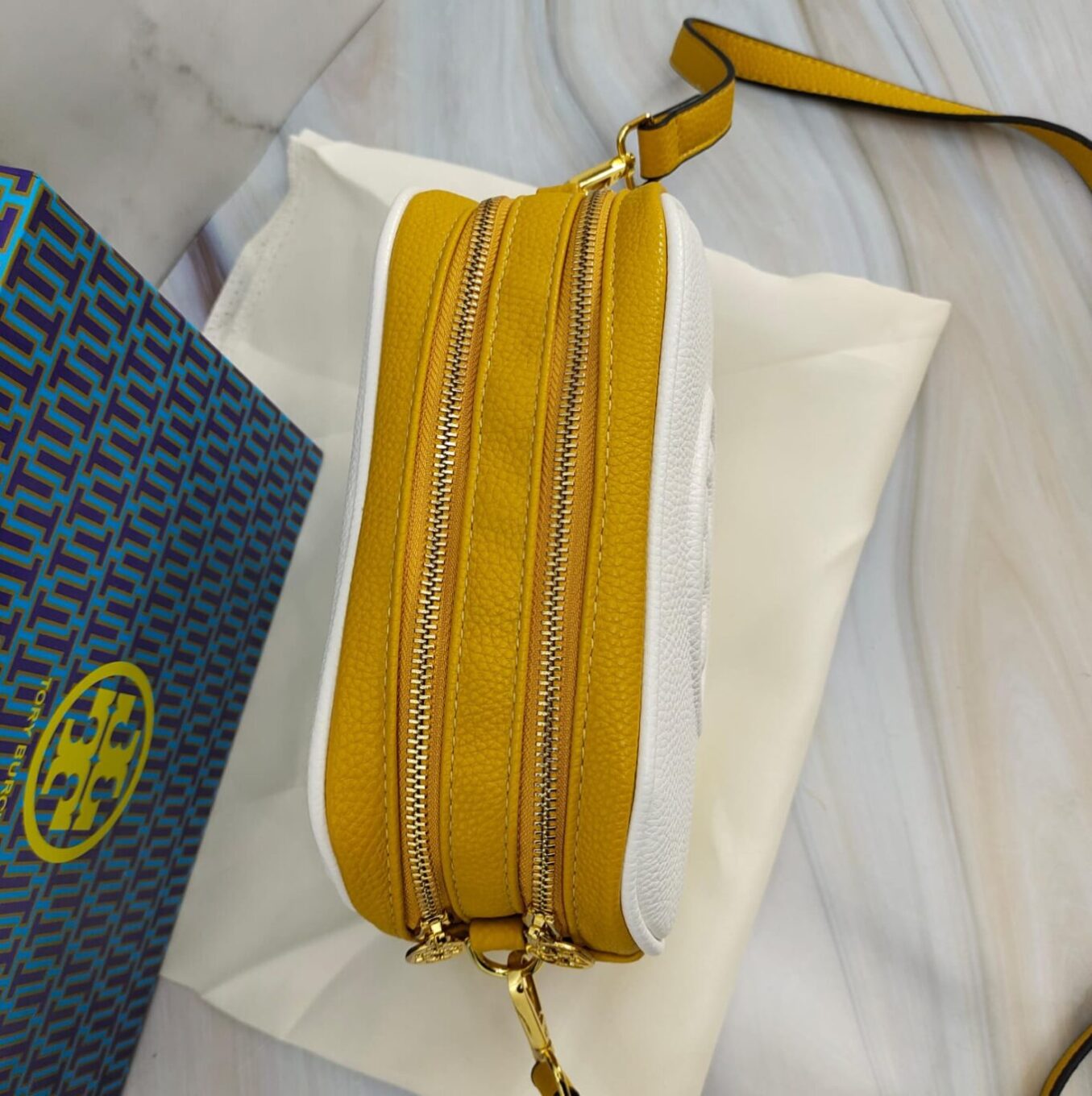 Tory Burch Perry Bombe White yellow Color Camera Bag (With Box)