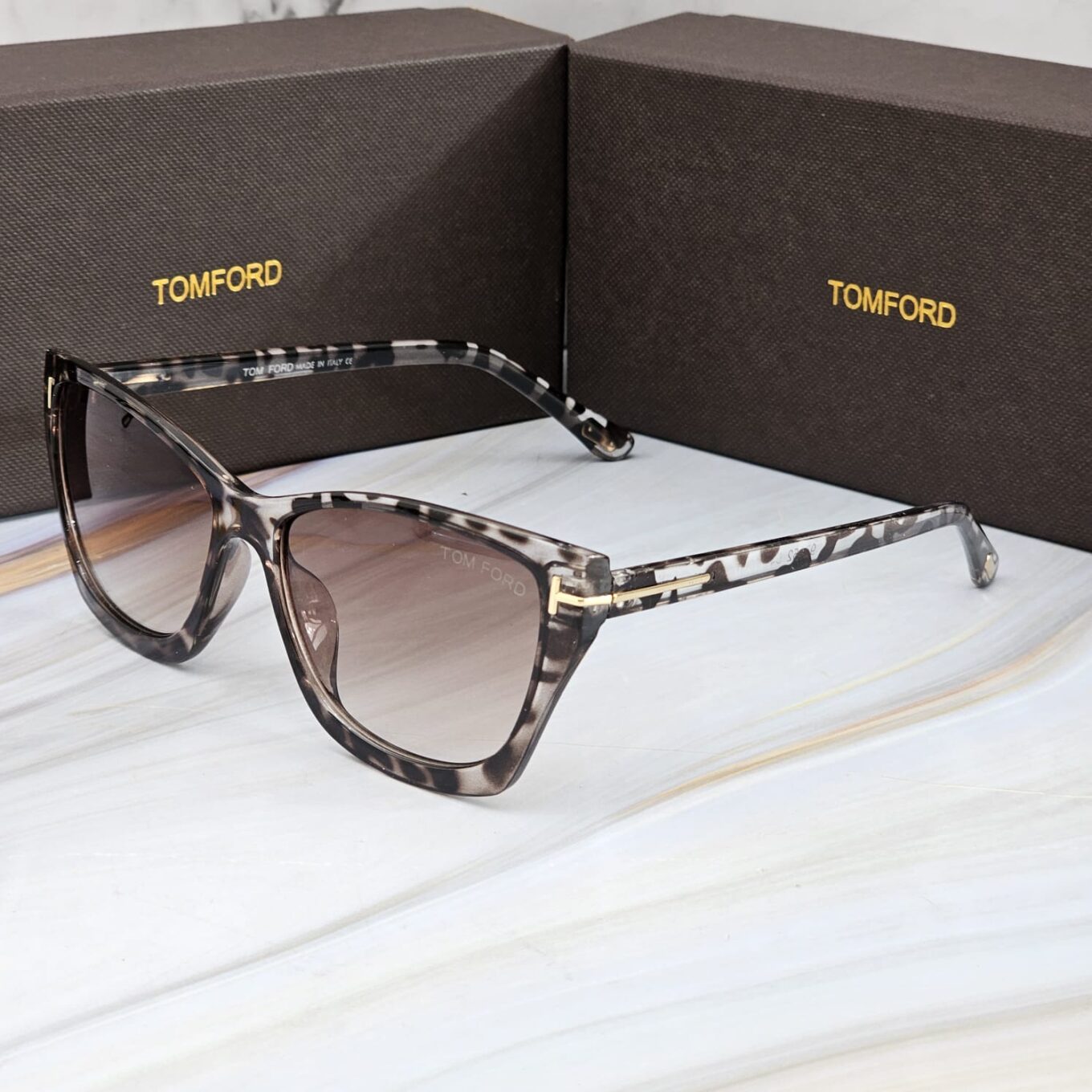 Tomford wayfarer unisex sunglass