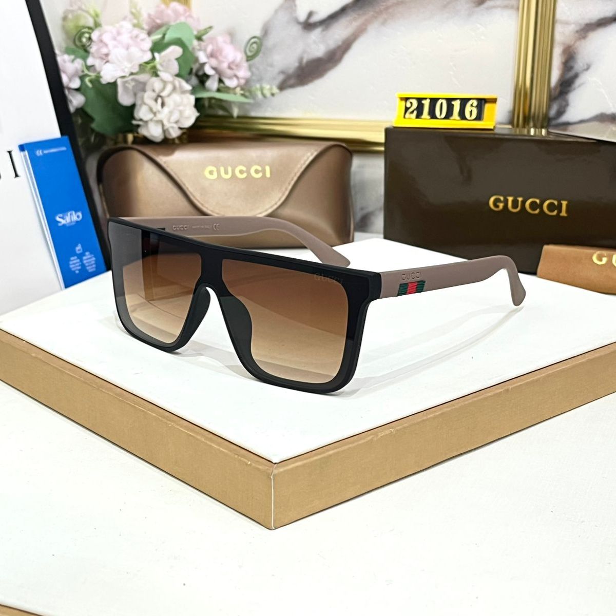 Gucci Wayfarer Men’s Sunglass
