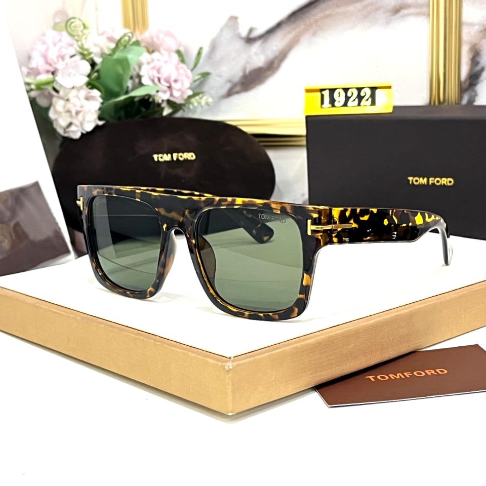 WhatsApp Image 2023-09-30 at 18.07.46_709efba1 TomFord Wayfarer Men’s Sunglass