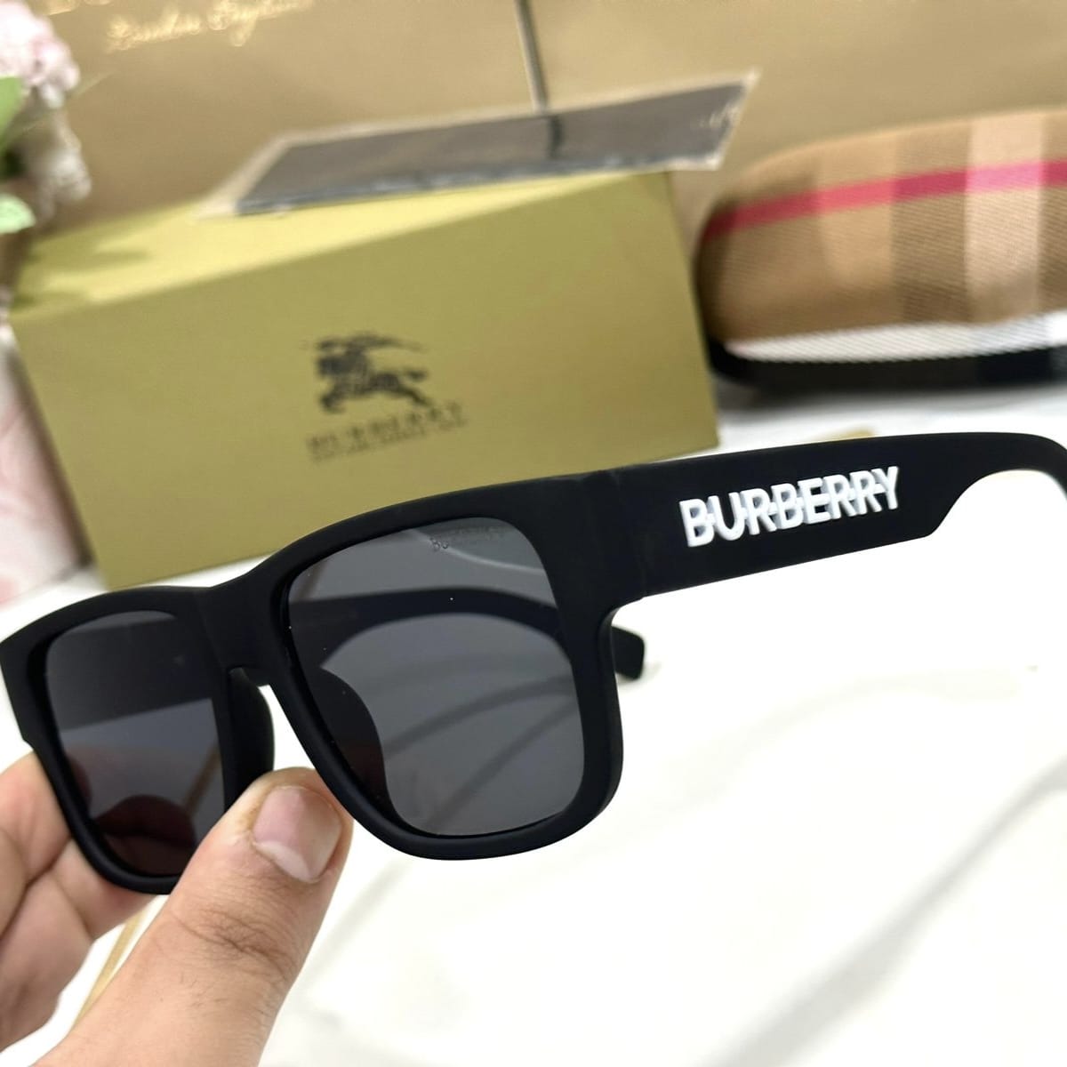 Buy Burberry Wayfarer for Men Online