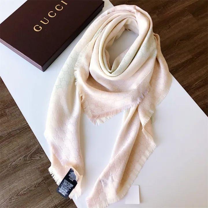 WhatsApp Image 2023-10-11 at 19.46.32_806d0f16 Gucci White Multicolour GG Unisex Stole