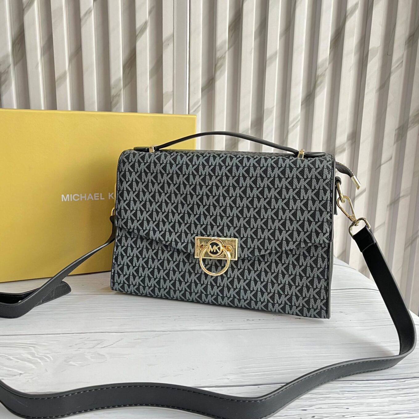 Michael Kors Black Hendrix Signature Shoulder Bag With Box