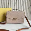 WhatsApp-Image-2023-11-18-at-15.49.50_91da3e22 Michael Kors Beige Hendrix Signature Shoulder Bag