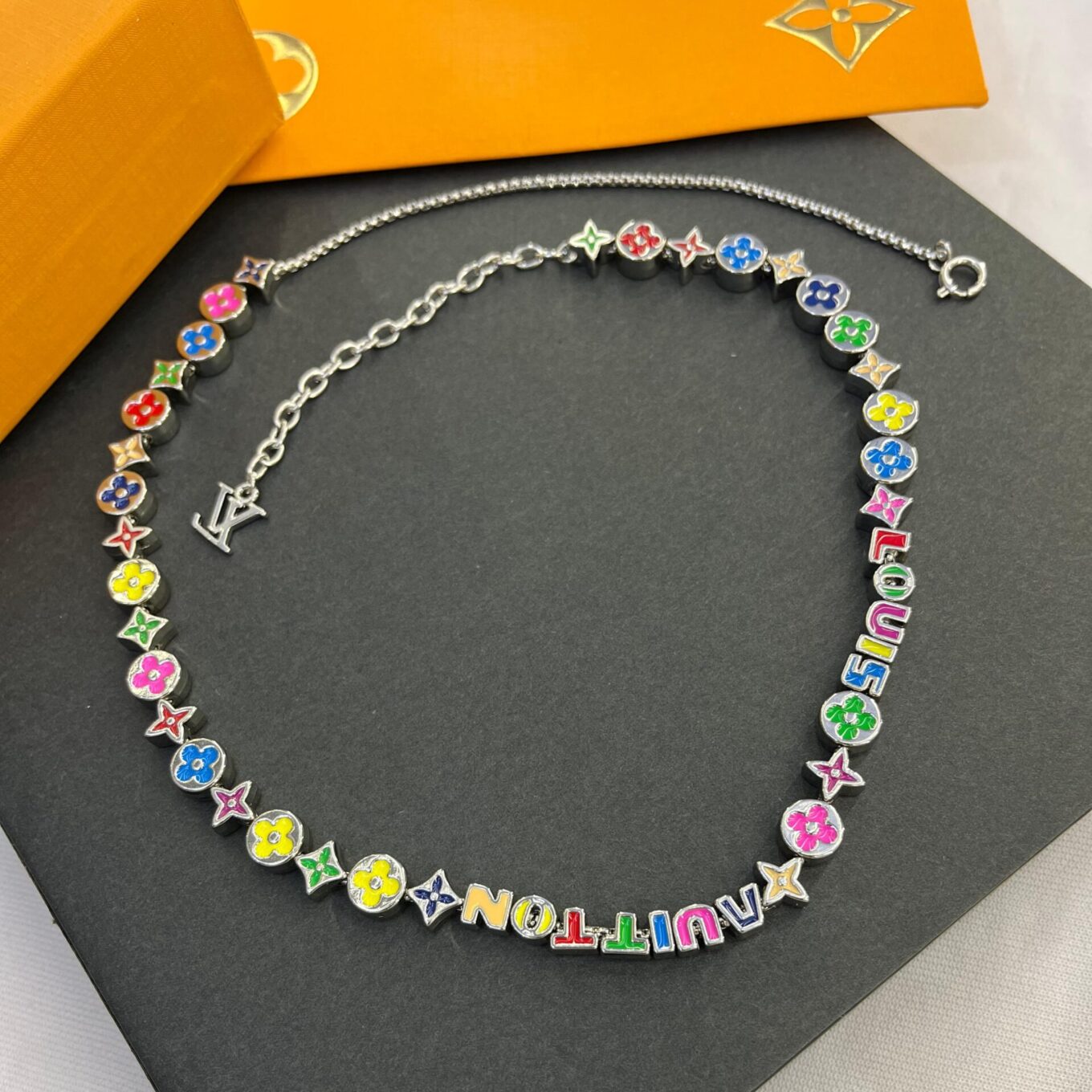 WhatsApp Image 2023-11-27 at 11.11.23_9029bb92 Louis Vuitton Colourful Paradise Necklace
