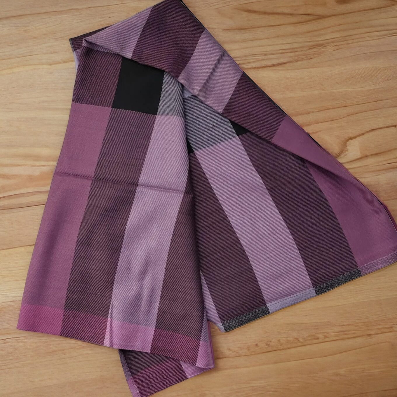 Burberry semi wollen stole