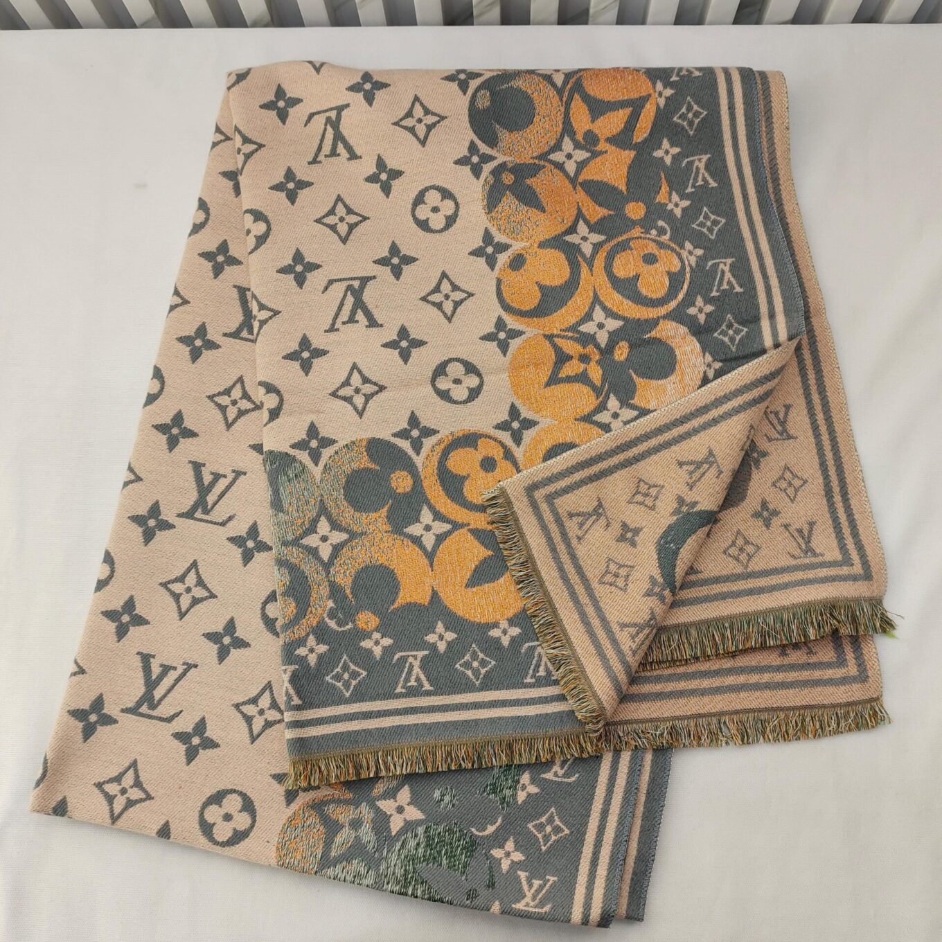 Louis Vuitton Wollen Stole