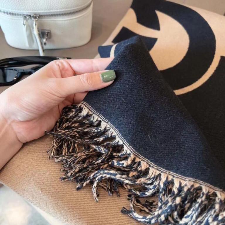 Gucci Reverse GG Khaki Black Warm Stole