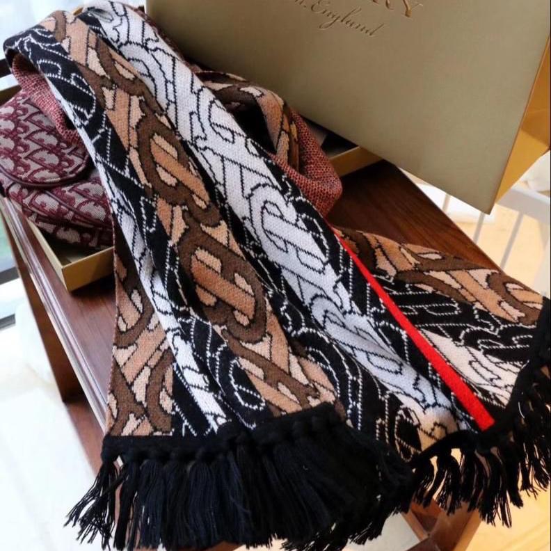 WhatsApp Image 2023-12-29 at 22.40.29_6466a569 Burberry TB Monogram Unisex Warm Muffle