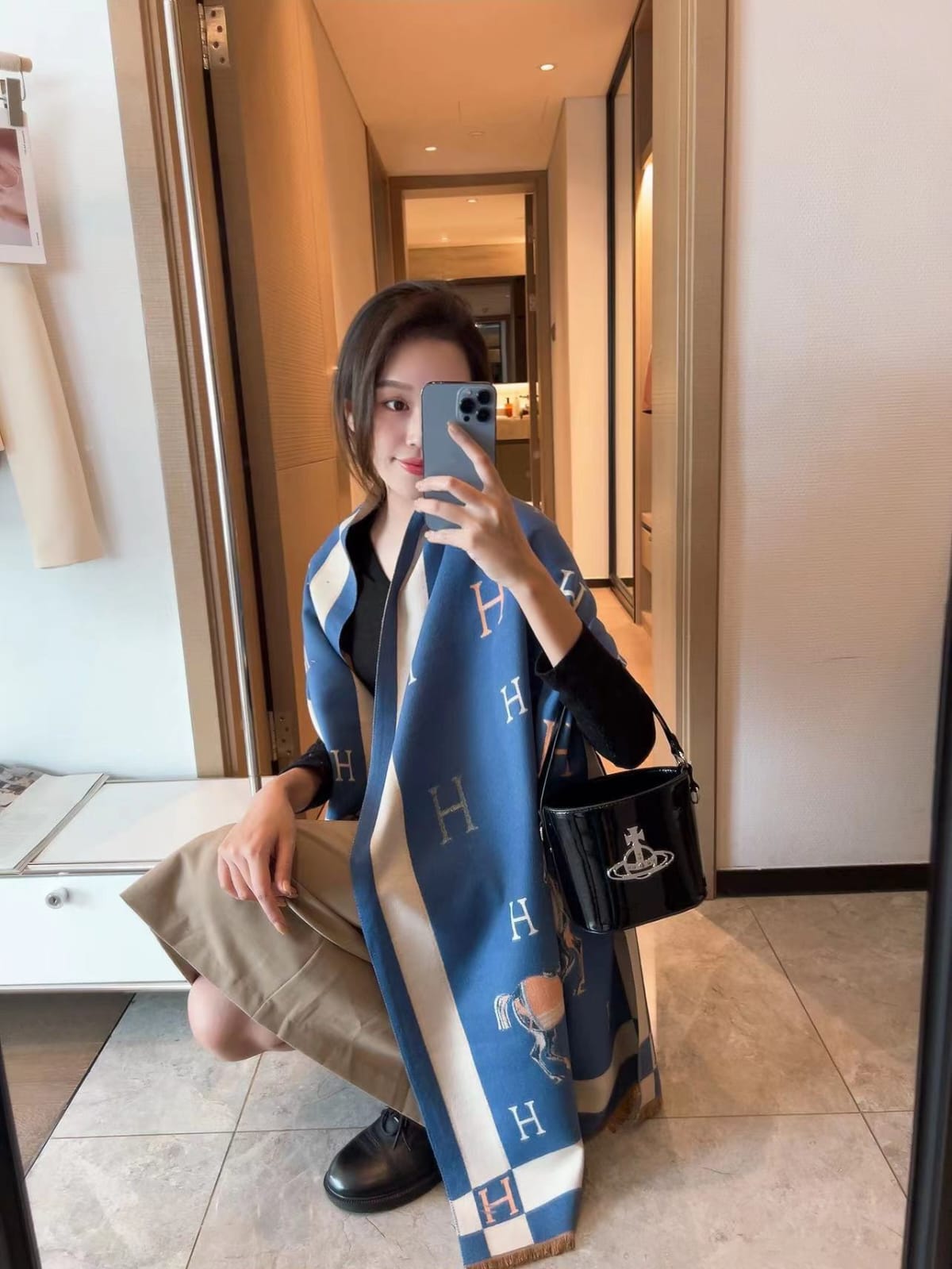 Hermes Wollen Blue Colour Stole (With Box)