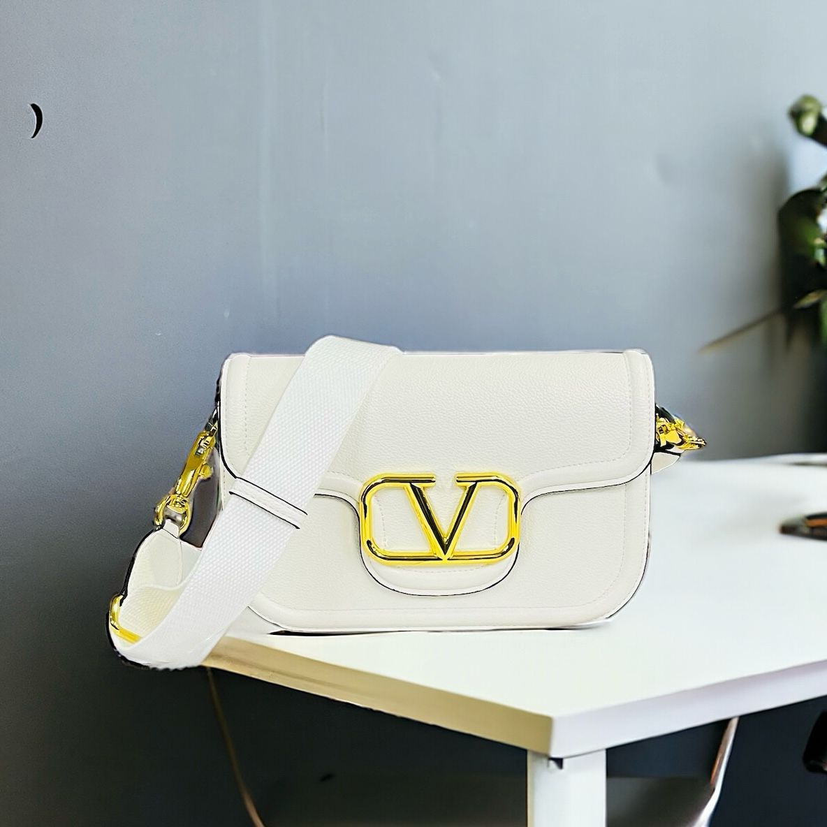 Valentino All Time White Shoulder Bag (With Box)