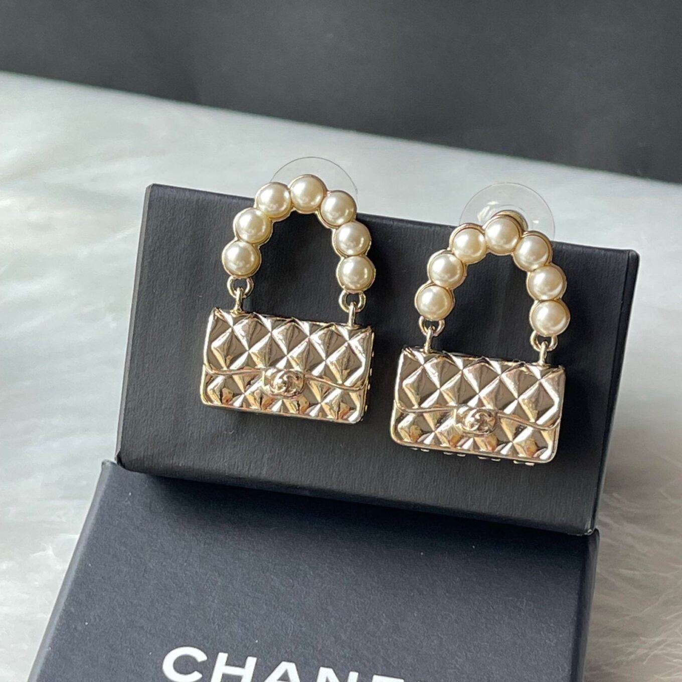Chanel Pearl Golden Jumbo Bag Earring