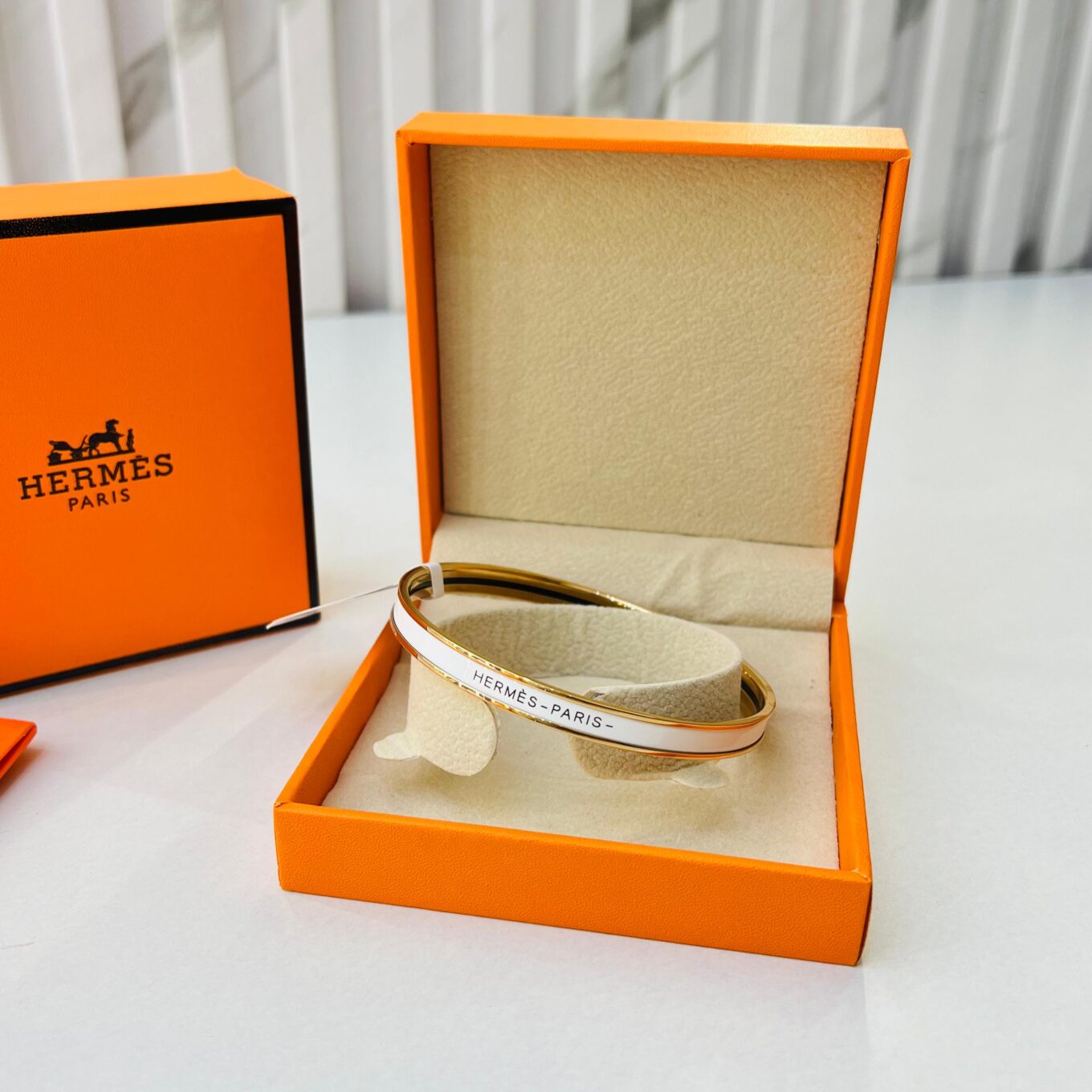Hermes White Metal Premium Quality Bracelet