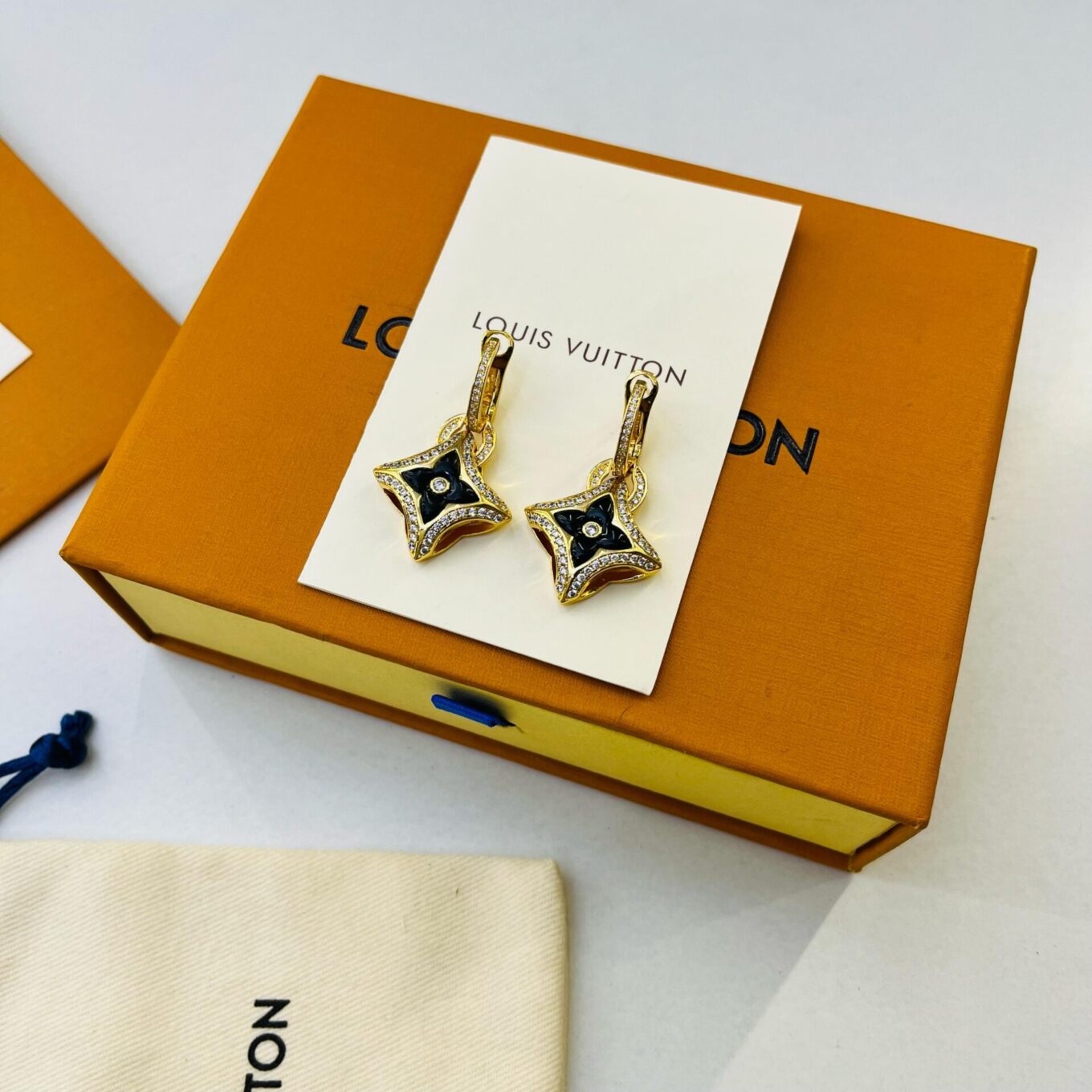 Louis Vuitton Blossom Earring