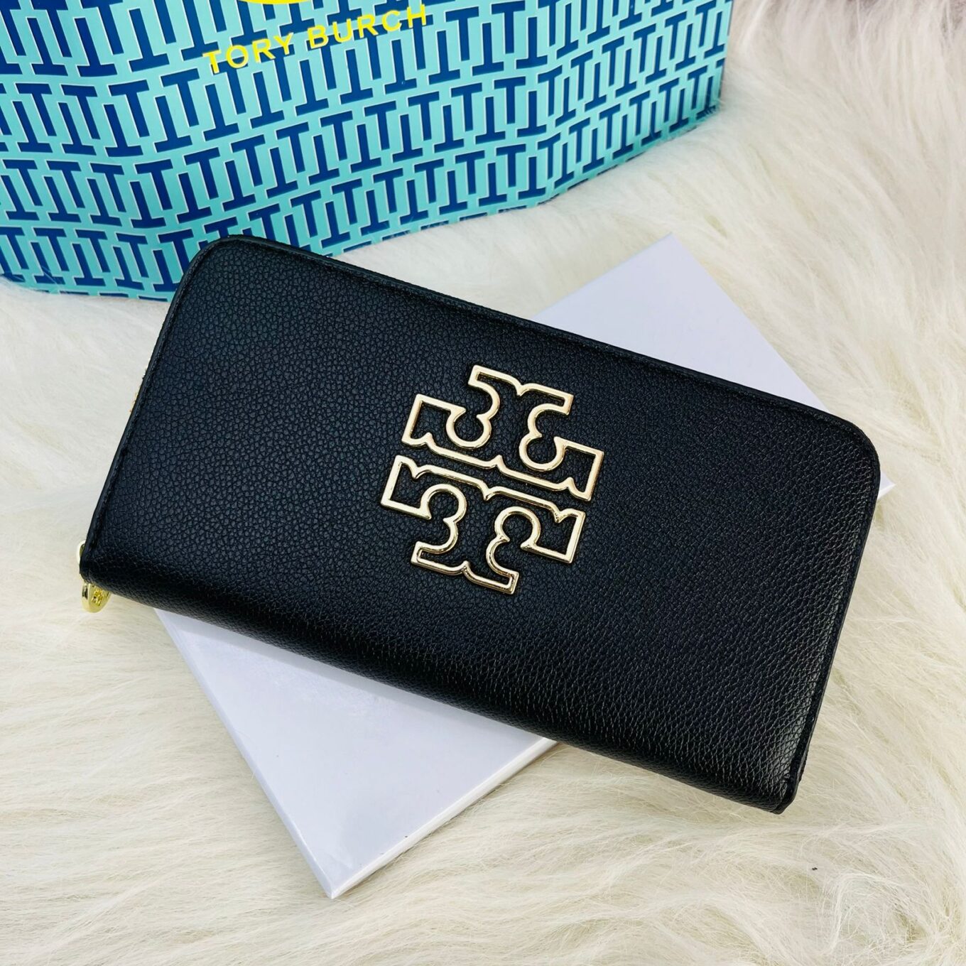 Tory Burch Eleanor Black Wallet