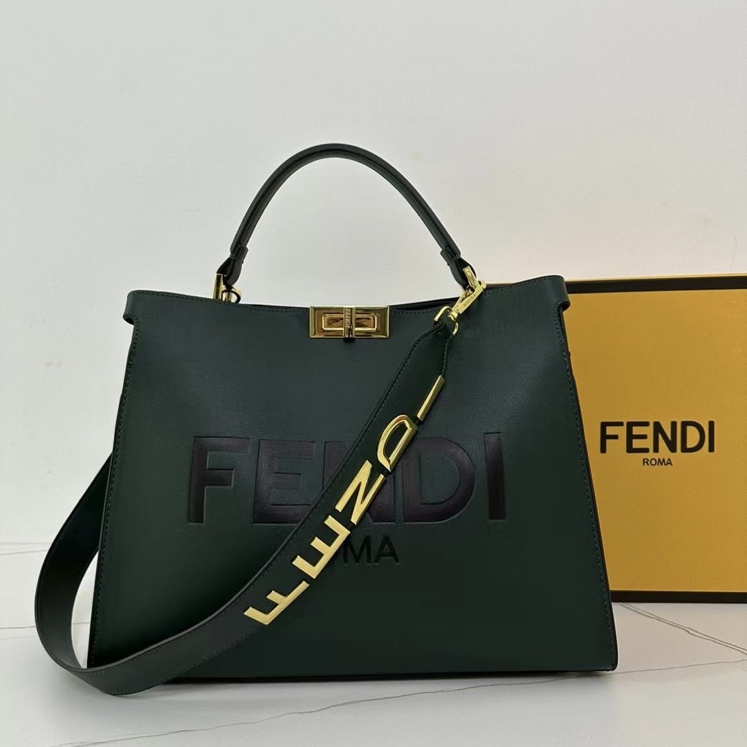 9b90ef78-e441-49ca-96b9-1bcec6d38a6b Fendi Peekaboo Green Tote Bag