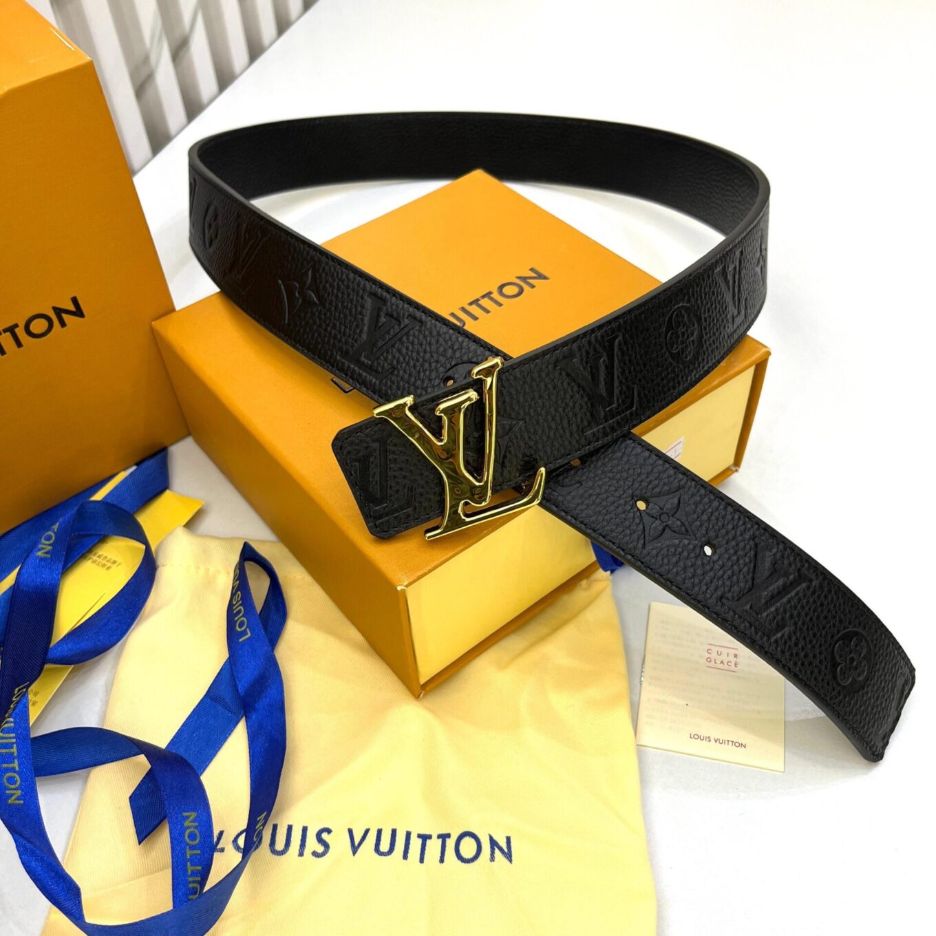 Louis Vuitton Black Embossed Premium Men’s Belt