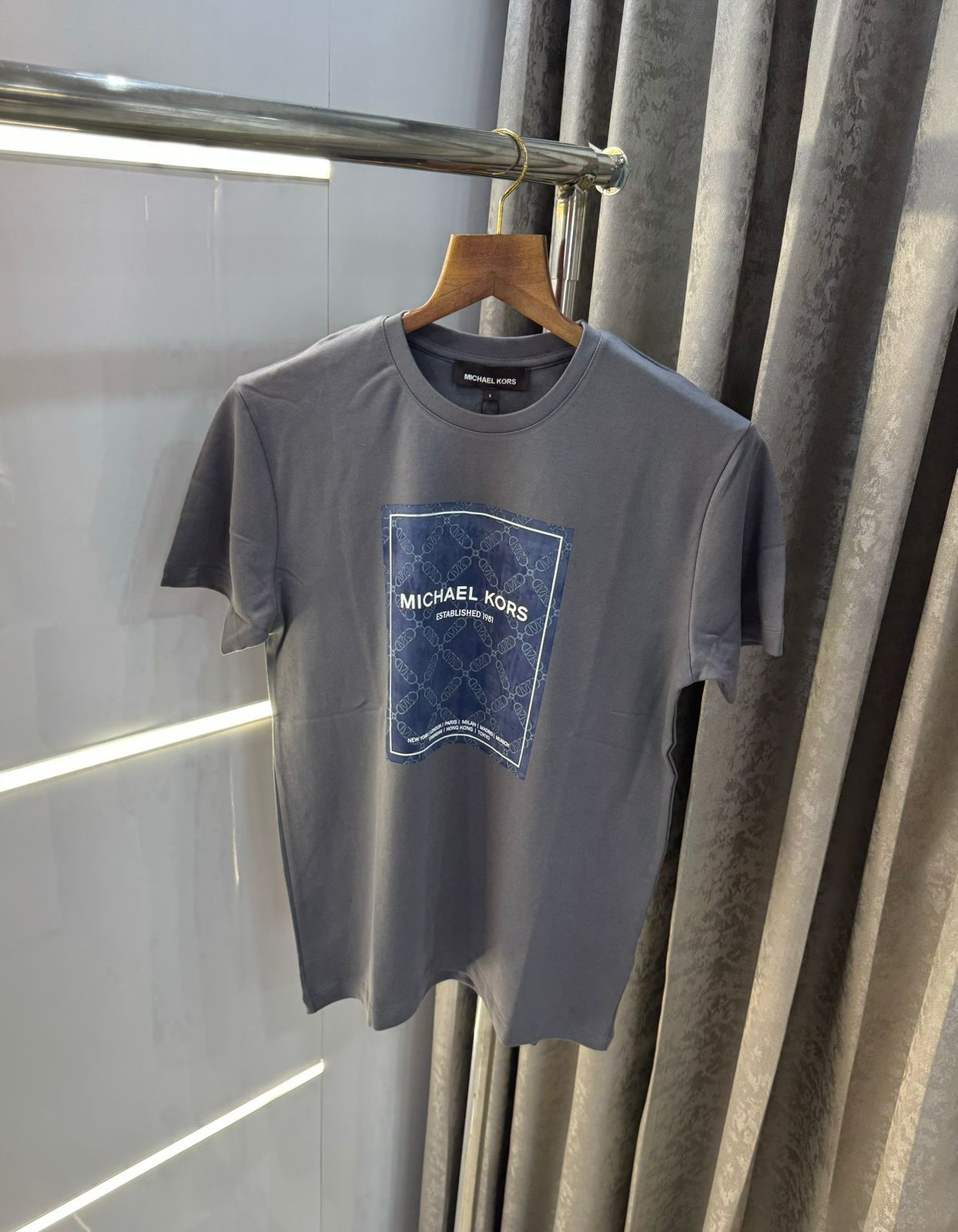 Michael Kors Grey Men’s T-shirt