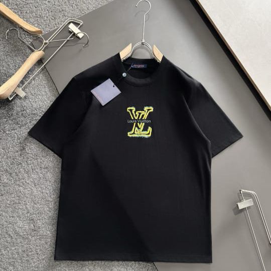Louis Vuitton Black Tshirt