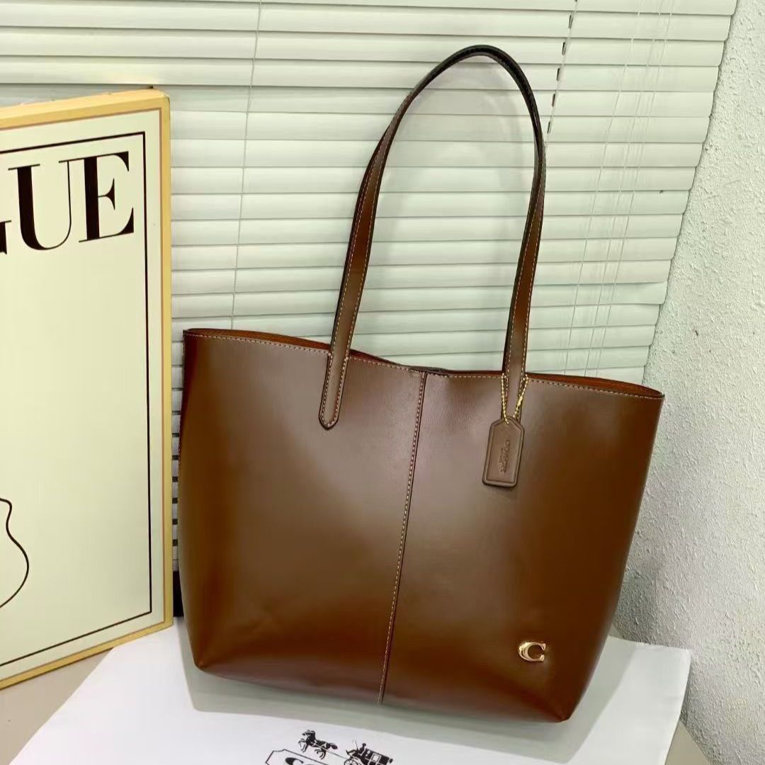 Coach North 32 Brown Tote Bag