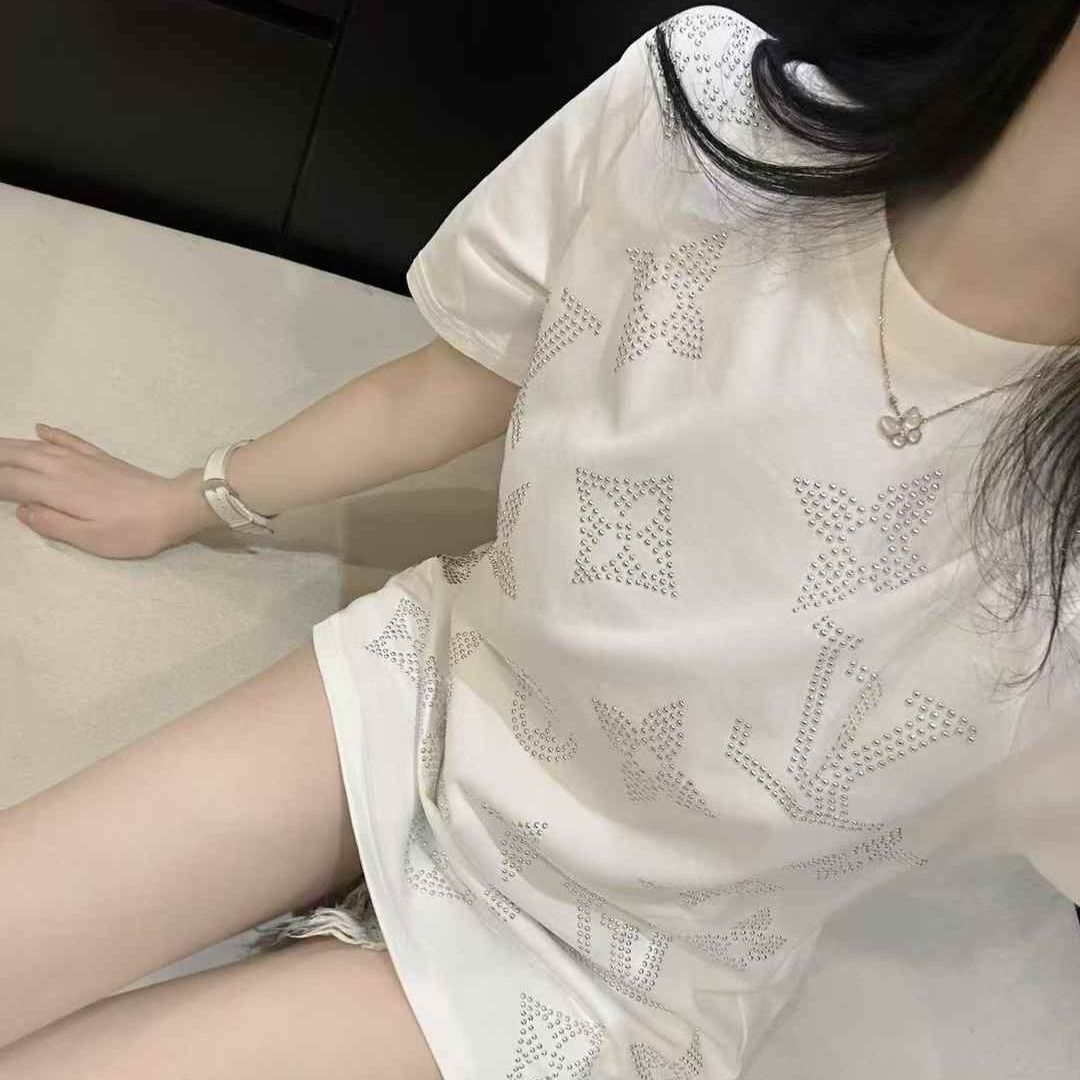 WhatsApp Image 2025-02-17 at 12.04.32 AM (2) Louis Vuitton White Oversized T-shirt For Women