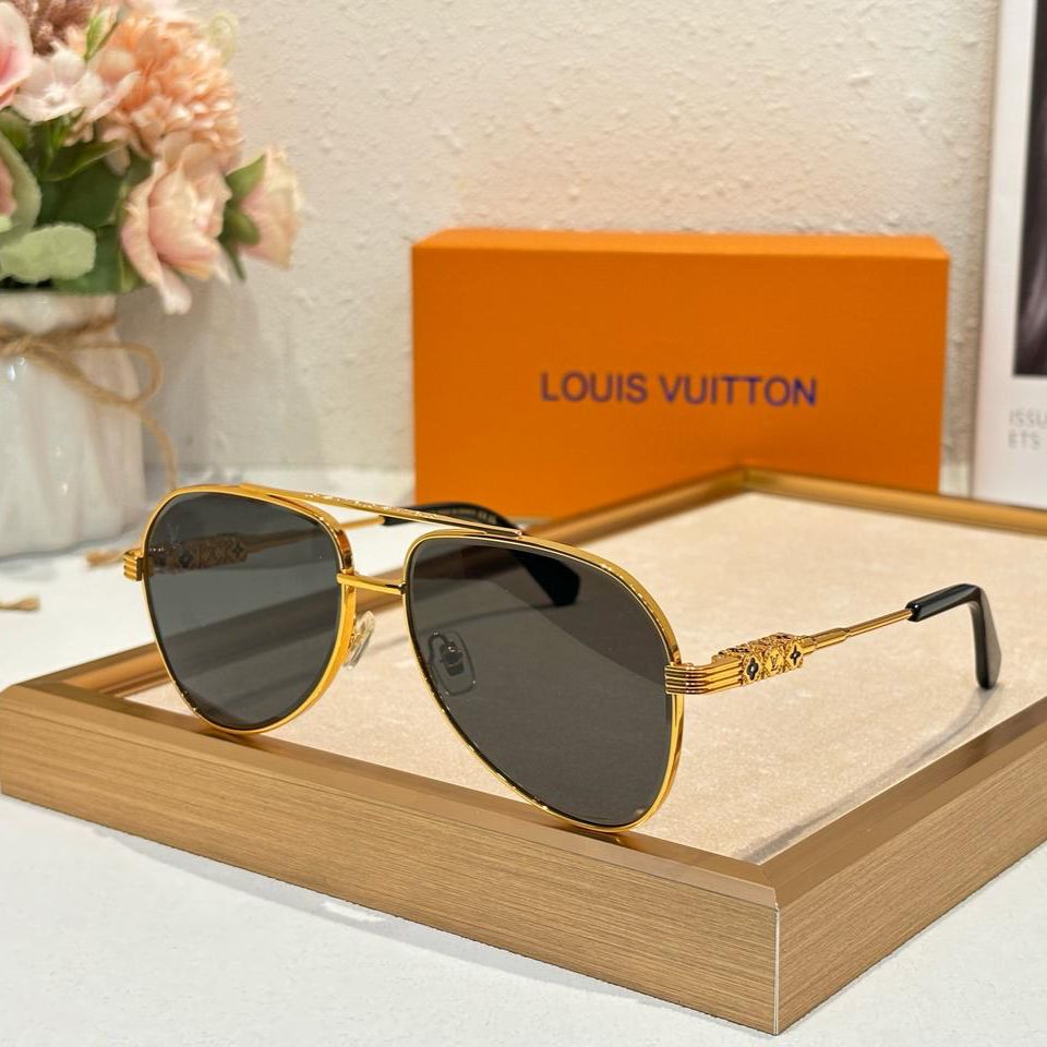 Louis Vuitton Unisex Premium Sunglass