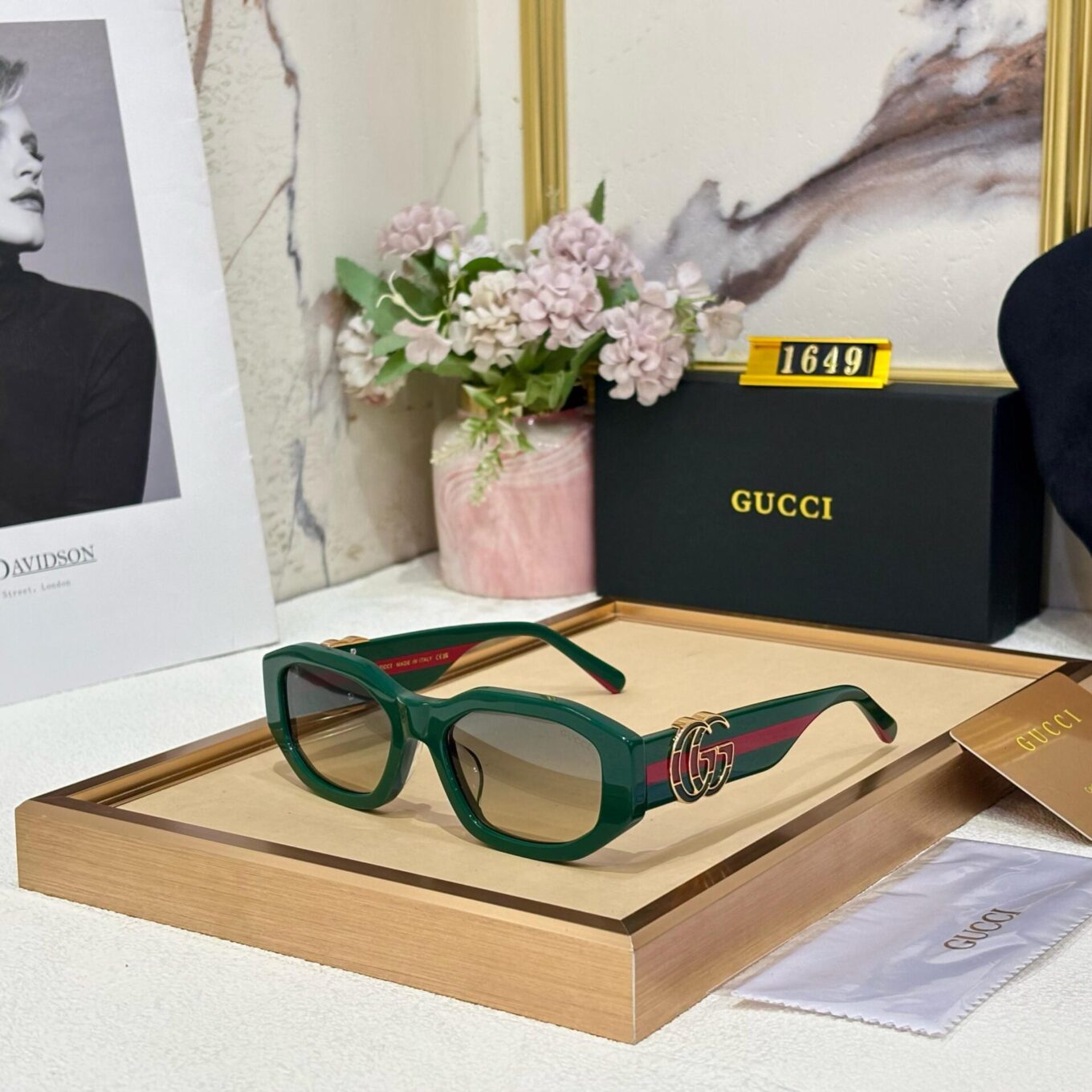 Gucci Women Premium Sunglass