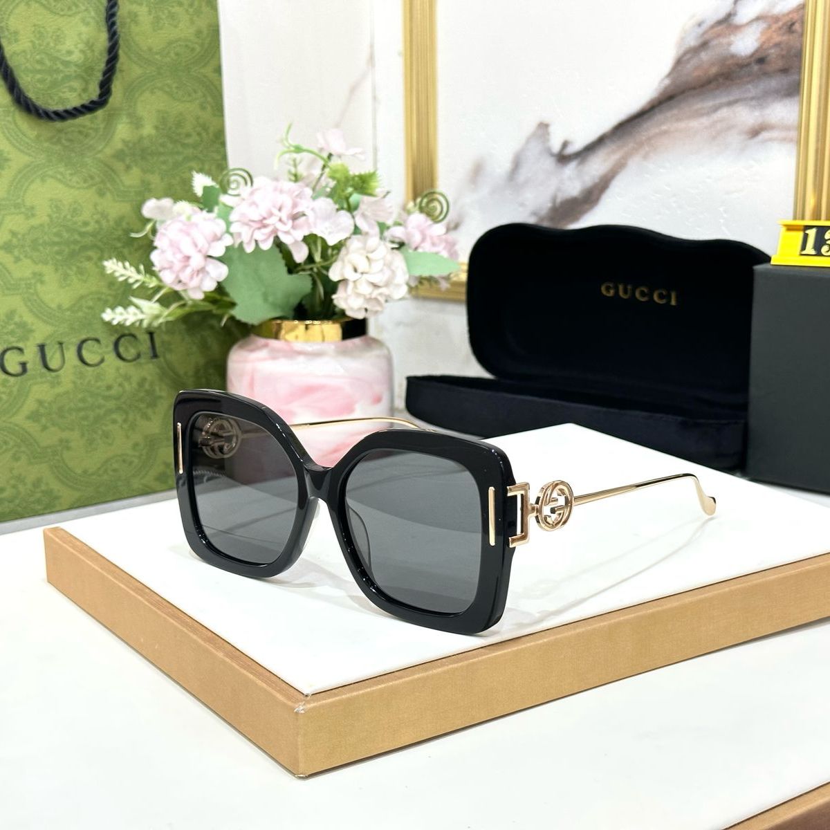 WhatsApp Image 2025-02-20 at 9.56.04 PM Gucci Women Premium Sunglass