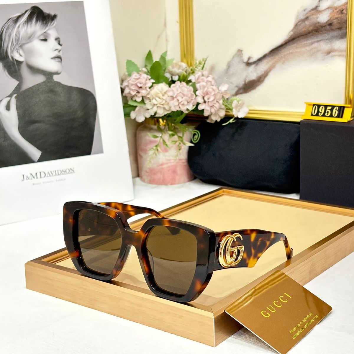 Gucci Women Premium Sunglass