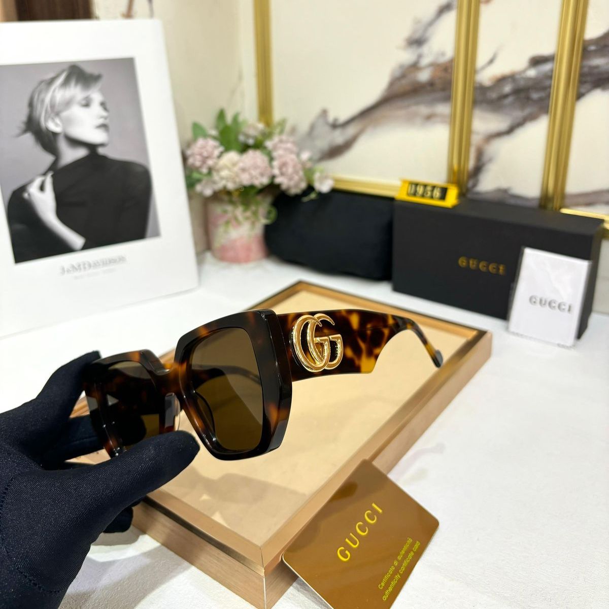 Gucci Women Premium Sunglass