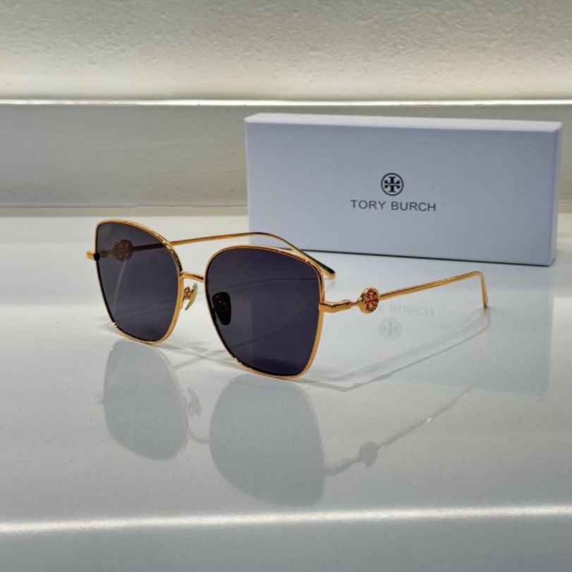 Tory Burch Women Premium Sunglass