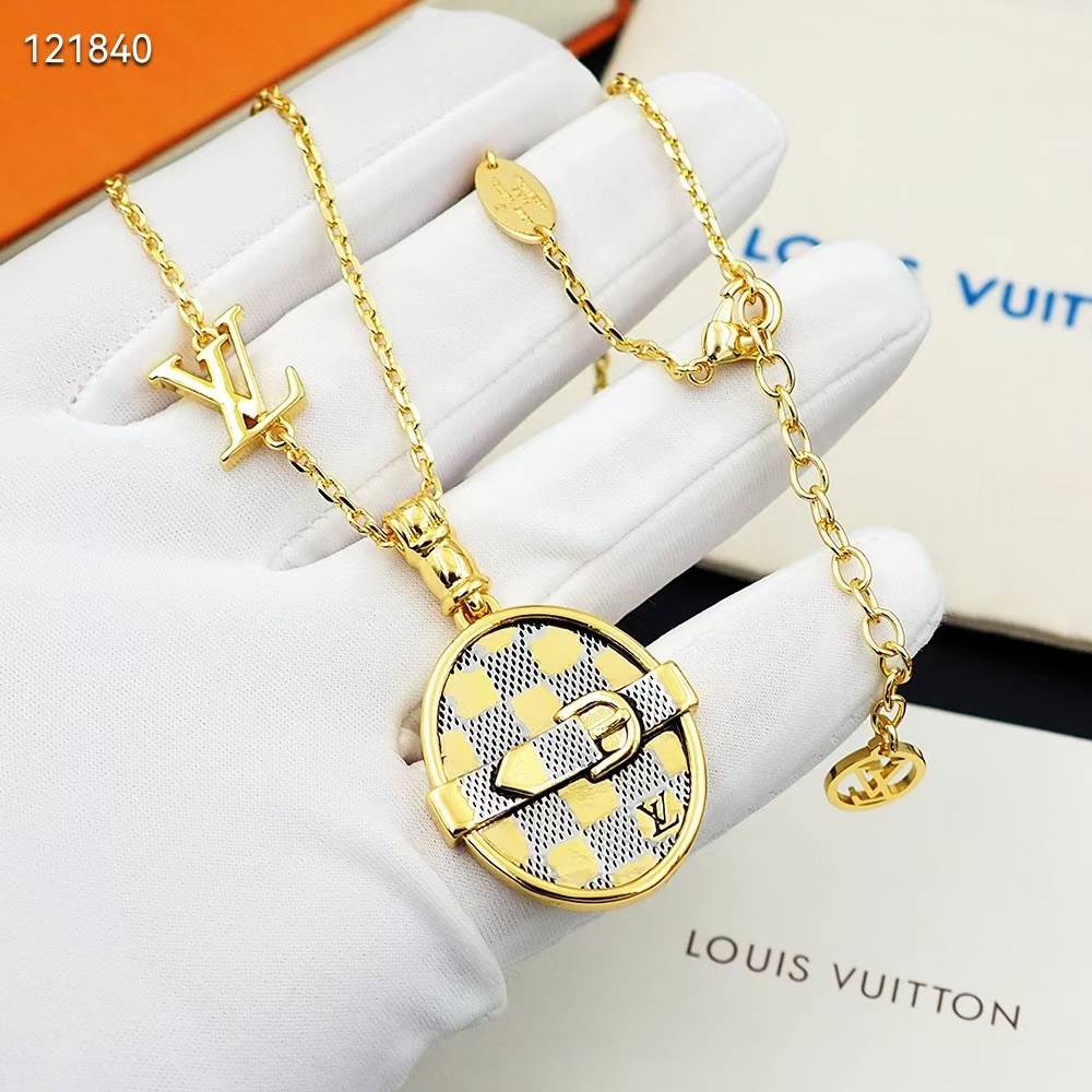 Louis Vuitton Damier Pendant With Chain