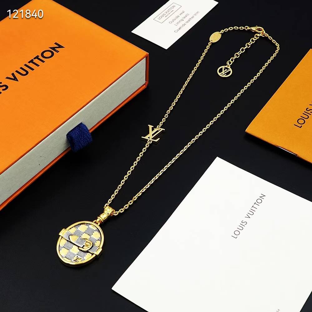 Louis Vuitton Damier Pendant With Chain