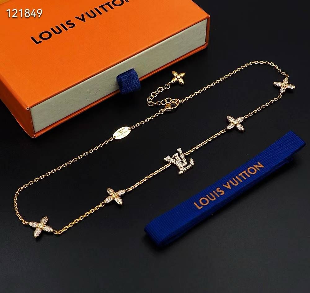 Louis Vuitton Iconic Tresor Necklace