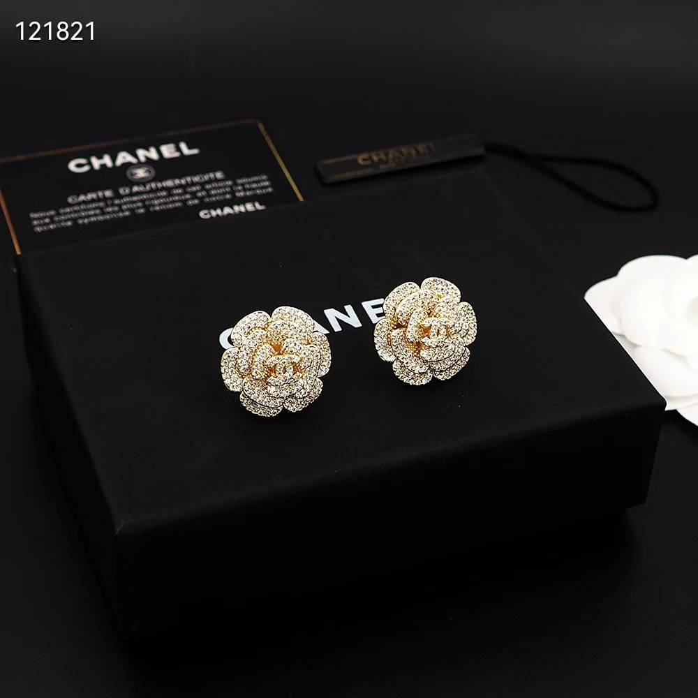 Chanel Flower Golden Earring