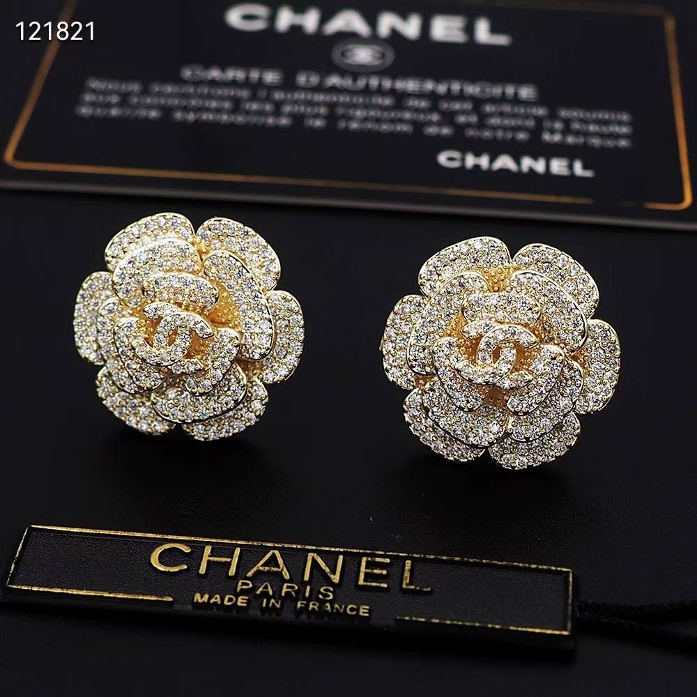 Chanel Flower Golden Earring