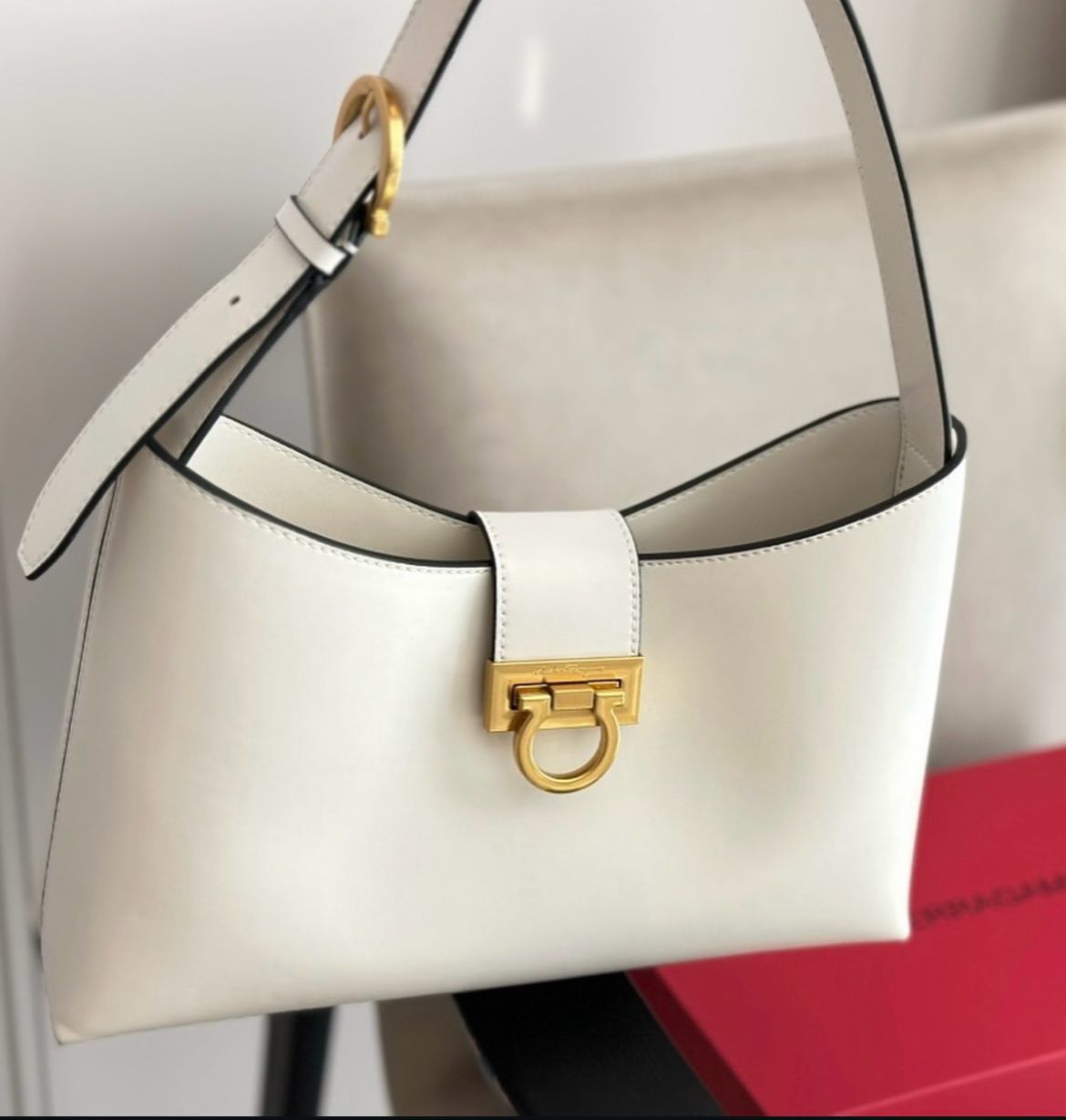 WhatsApp Image 2025-03-04 at 2.18.43 AM Ferragamo Trifolia White Shoulder Bag (With Box)