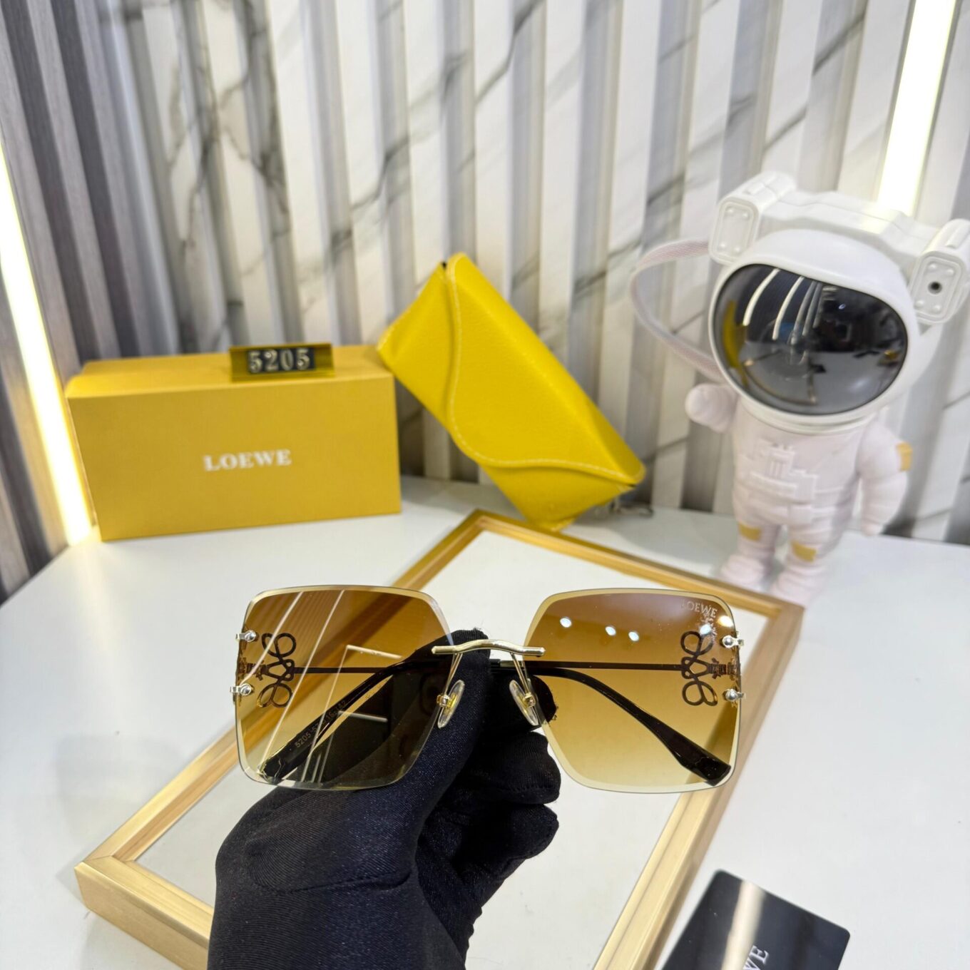 Loewe Women Sunglass