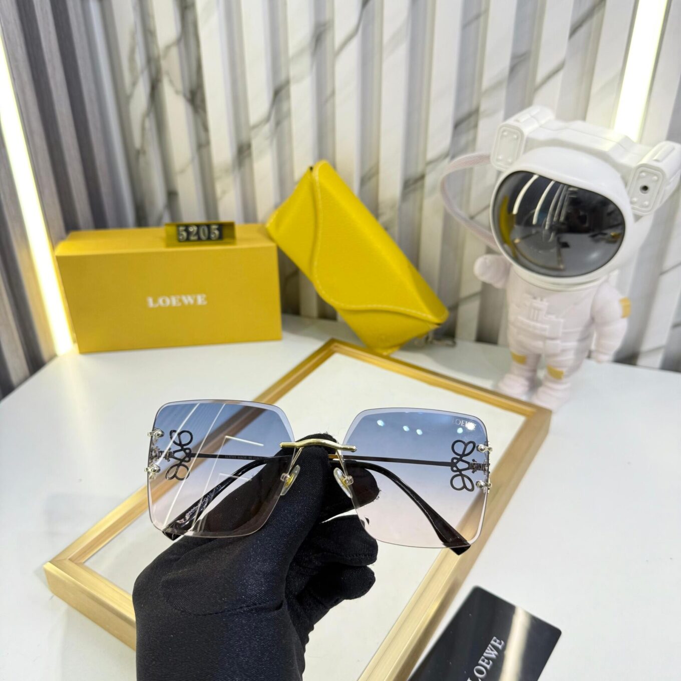 Loewe Women Sunglass