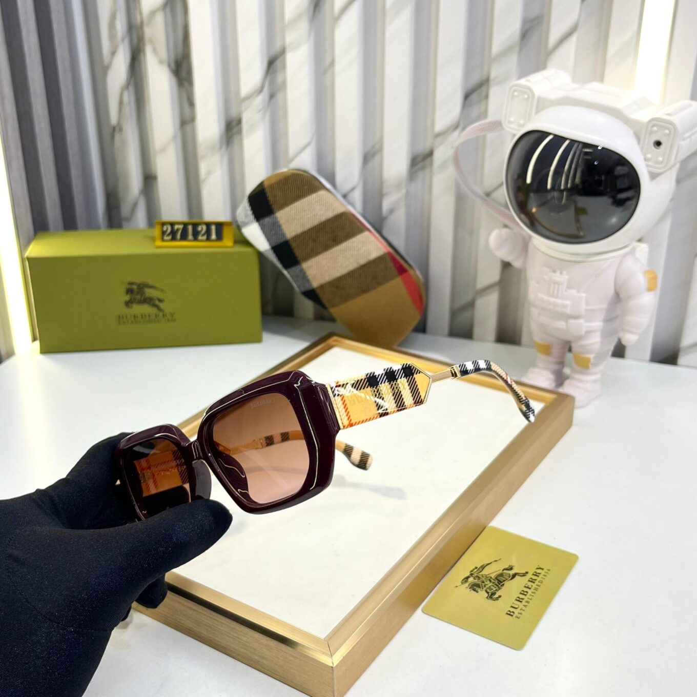 Burberry Sunglass For Women